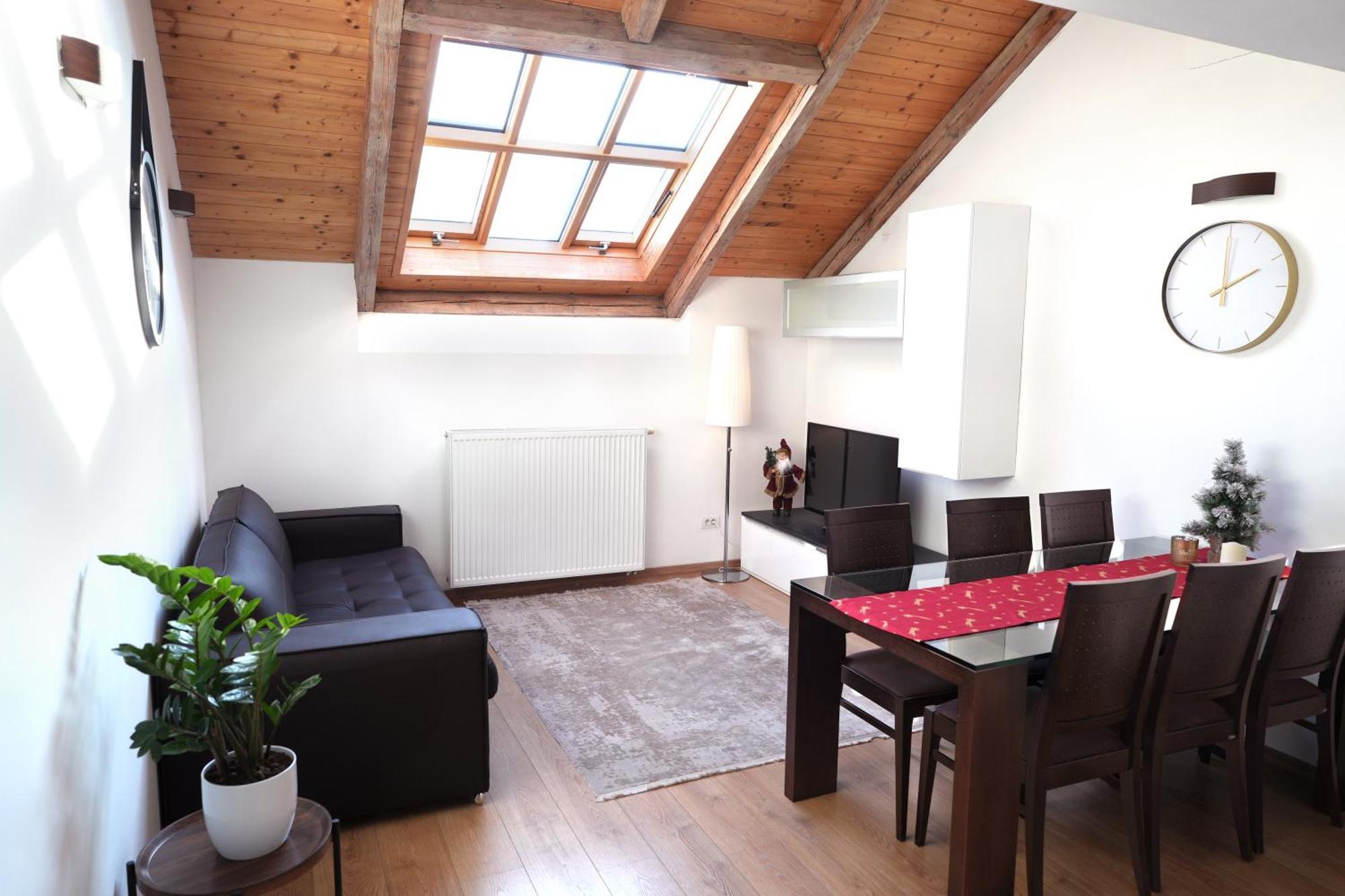 Riverside Palace Apartment Prague