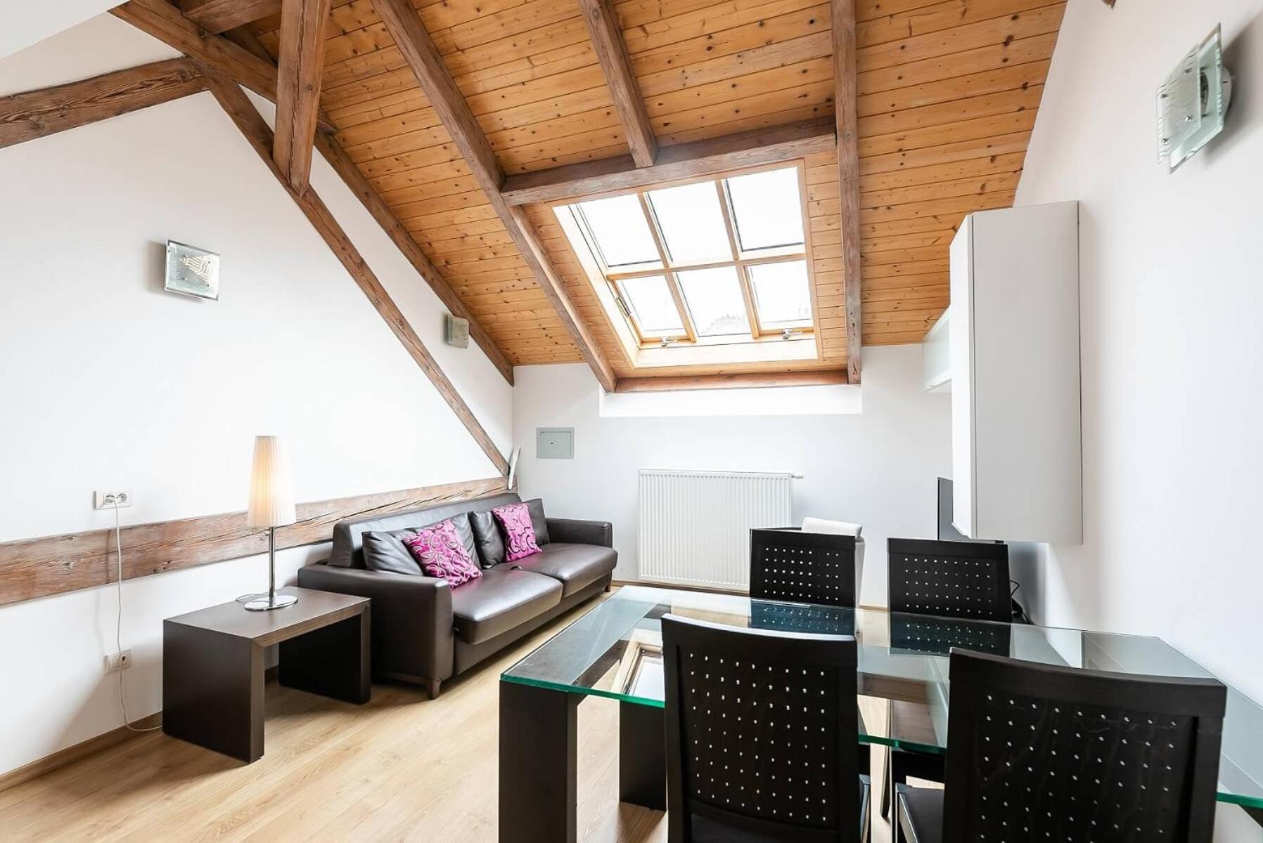Riverside Palace Apartment